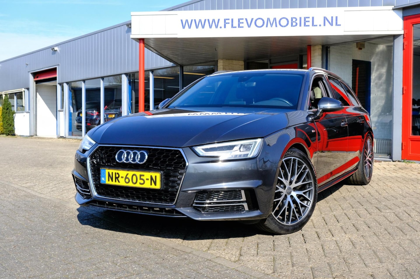 Audi A4 Avant - 1.4 TFSI Sport S line edition Aut. Navi|Clima|19" LMV - AutoWereld.nl