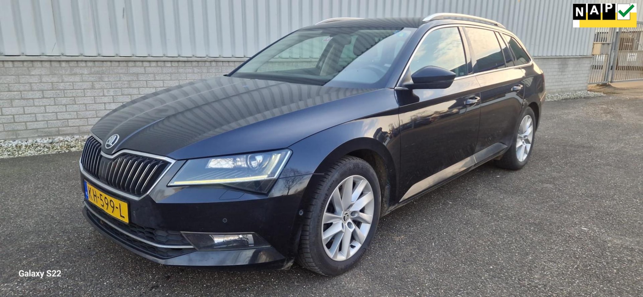 Skoda Superb Combi - 2.0 TDI Style Business 2.0 TDI Style Business - AutoWereld.nl