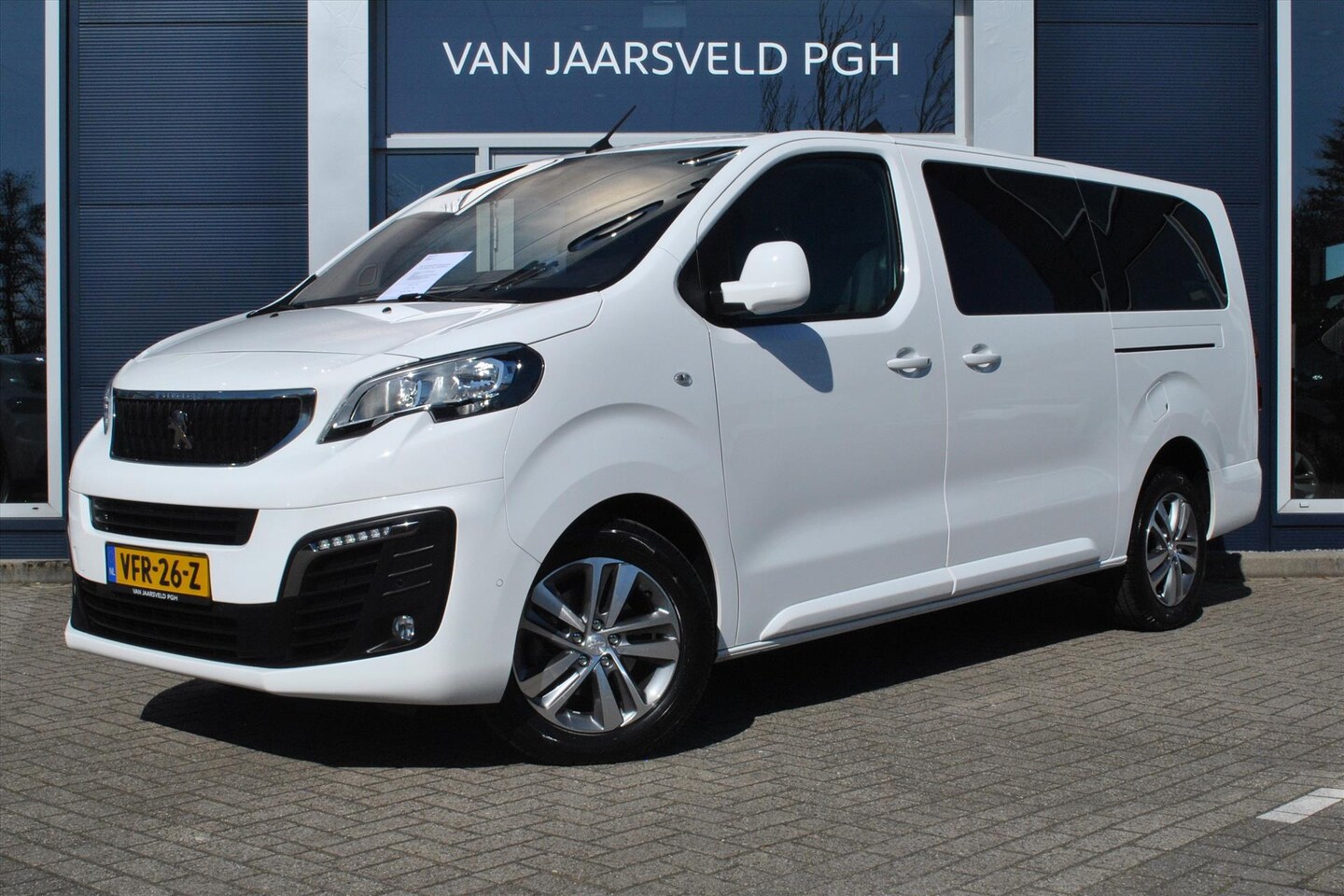 Peugeot Expert - Asphalt GB Long 2.0 BlueHDi 180pk EAT8 - AutoWereld.nl