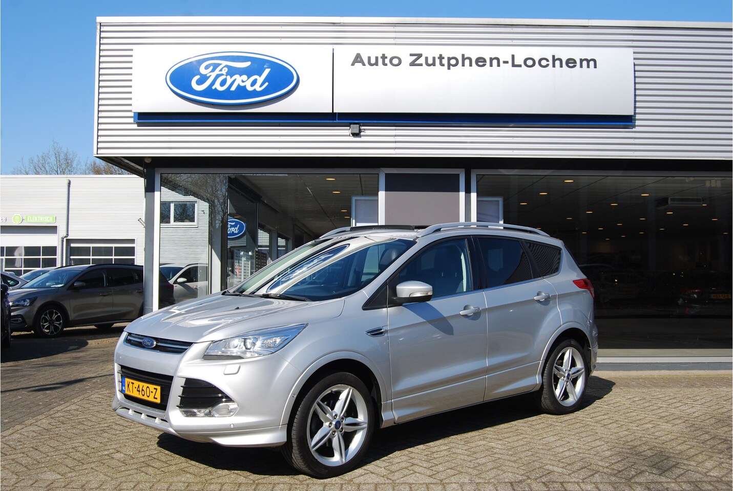 Ford Kuga - 1.5 Titanium Styling Pack TREKHAAK | PANO.DAK | XENON |CLIMATE | CAMERA | ELK.KLEP |STOEL - AutoWereld.nl