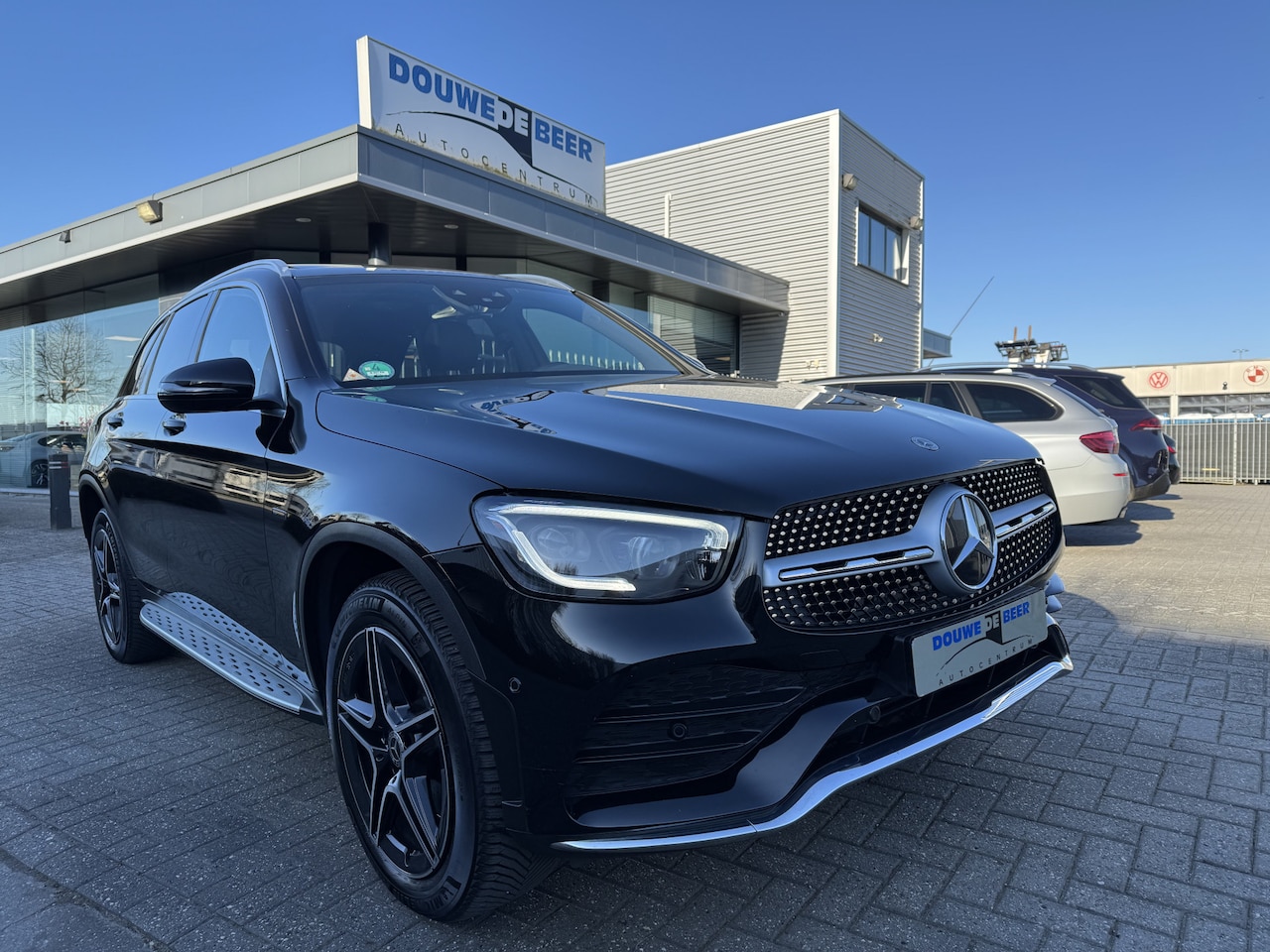 Mercedes-Benz GLC-klasse - 300de 4MATIC AMG Pano-Dak | Trekhaak | Camera | Stoelverw. voor en achter | Elekt Klep - AutoWereld.nl