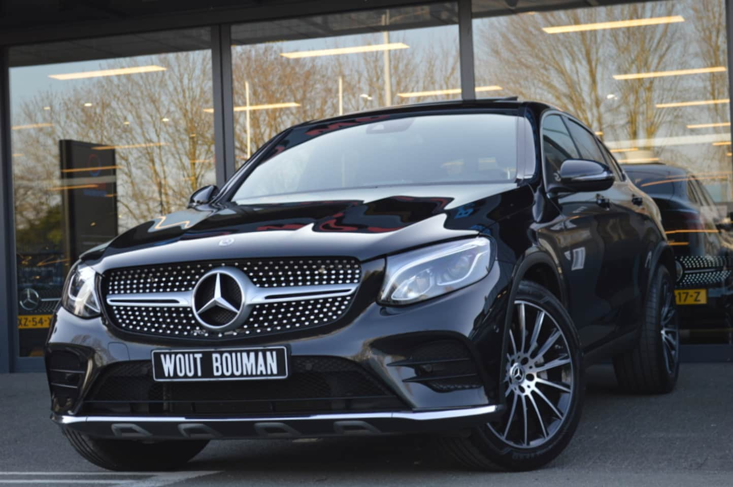 Mercedes-Benz GLC-klasse Coupé - 250 4MATIC AMG Led Comand Dak Camera Pdc - AutoWereld.nl