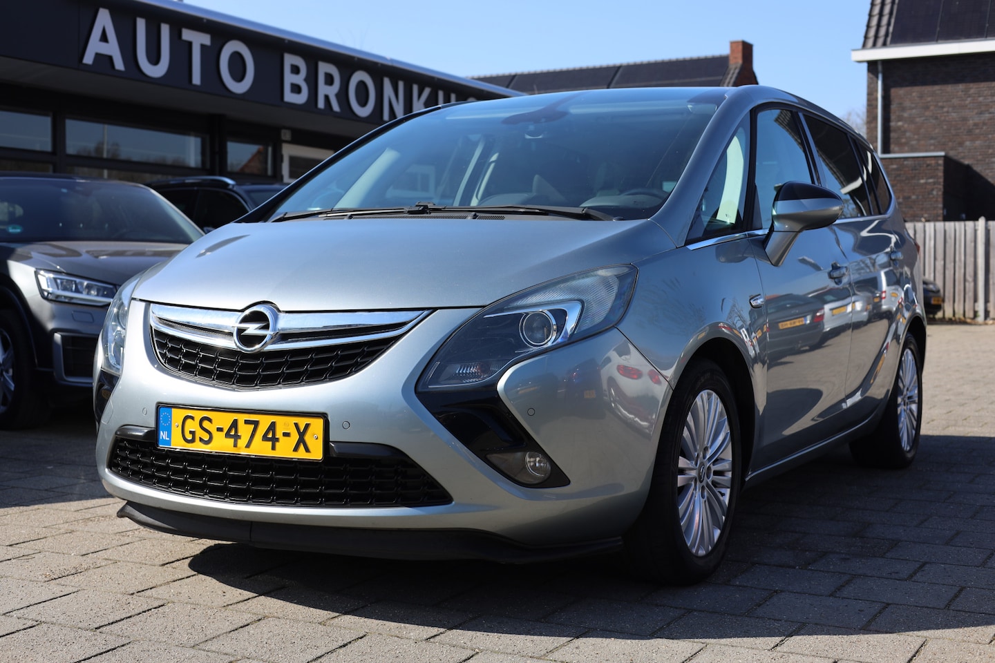 Opel Zafira Tourer - 1.4 NAVI | PANO | CAMERA | 7-PERS | TREKHAAK - AutoWereld.nl