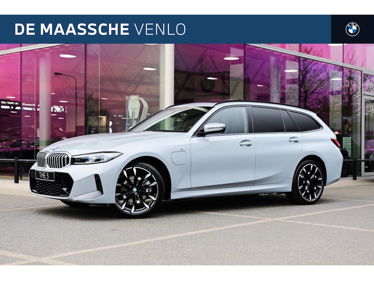 BMW 3-serie Touring - 330e High Executive M Sport Automaat / Panoramadak / Harman Kardon / Sportstoelen / Adapti - AutoWereld.nl