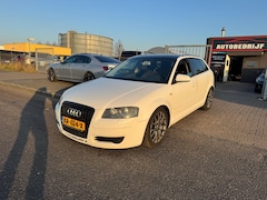 Audi A3 Sportback - 2.0 TDI 170 PK XENON/NAVI