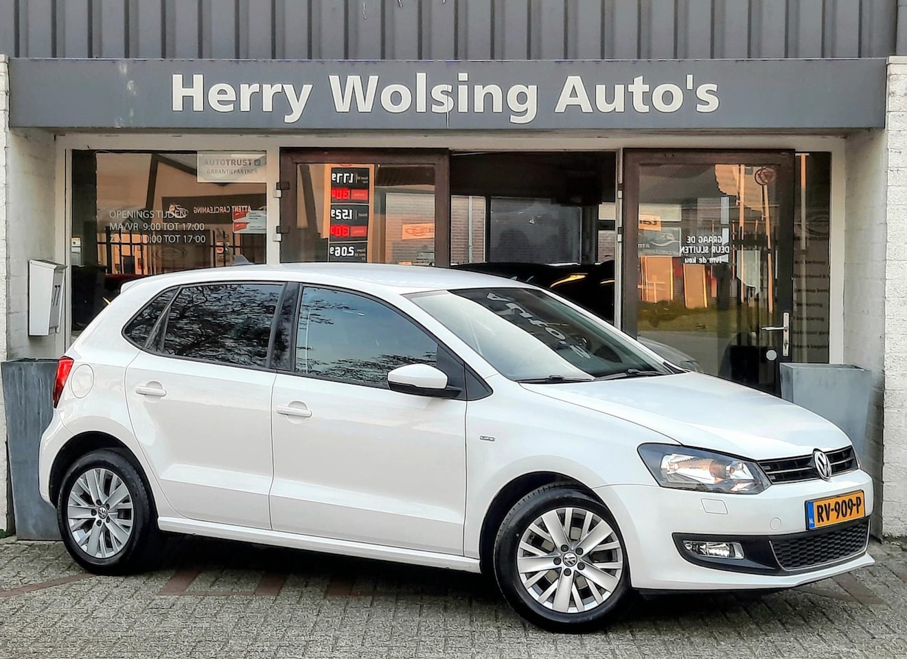 Volkswagen Polo - 1.2 Life Pdc Clima Pdc - AutoWereld.nl