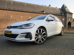 Volkswagen Golf - 2.0 TSI GTI Performance / Pano / Virtual / Navi / 175dkm / Facelift