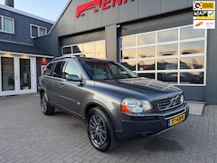 Volvo XC90 - 4.4 V8 Momentum 5p./ Schuifdak / Zeer goede staat / Youngtimer