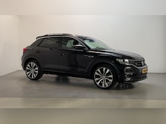 Volkswagen T-Roc - 1.5 TSI 150pk DSG Sport Business R R-Line Panoramadak Camera Virtual Cockpit