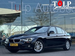 BMW 3-serie - 318i High Executive Automaat Clima 2018 Leer NAP