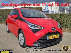 Toyota Aygo - 1.0 VVT-i x-play AUT Carplay Camera Apk 4-2027 Zondag OPEN