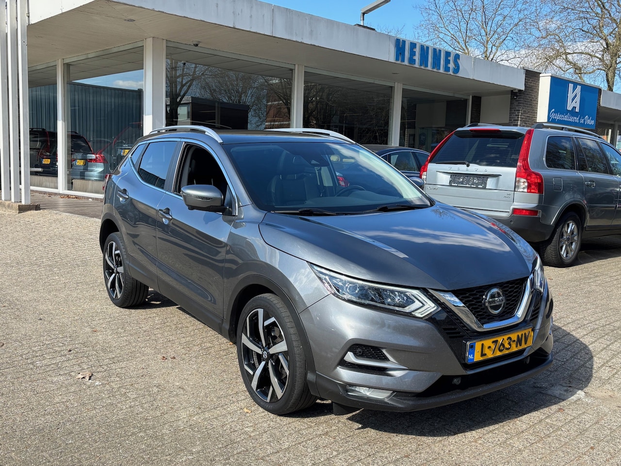 Nissan Qashqai - 1.3 DIG-T Premium Edition Pano Leder 360 camera - AutoWereld.nl