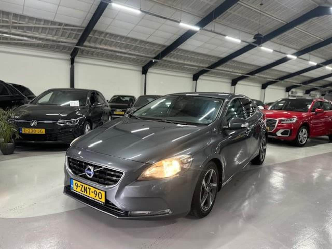 Volvo V40 - 1.6 D2 Momentum 1.6 D2 Momentum - AutoWereld.nl