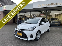 Toyota Yaris - 1.5 Hybrid Aspiration parkeercamera / climate control / cruise control / touchscreen / gar