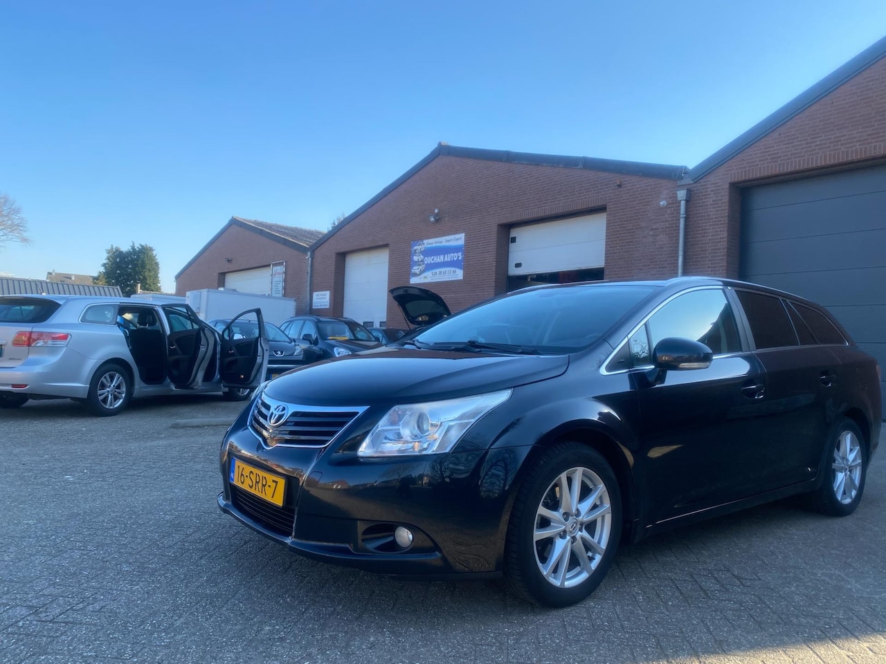 Toyota Avensis Wagon - 1.8 VVTi Business 1.8 VVTi Business - AutoWereld.nl