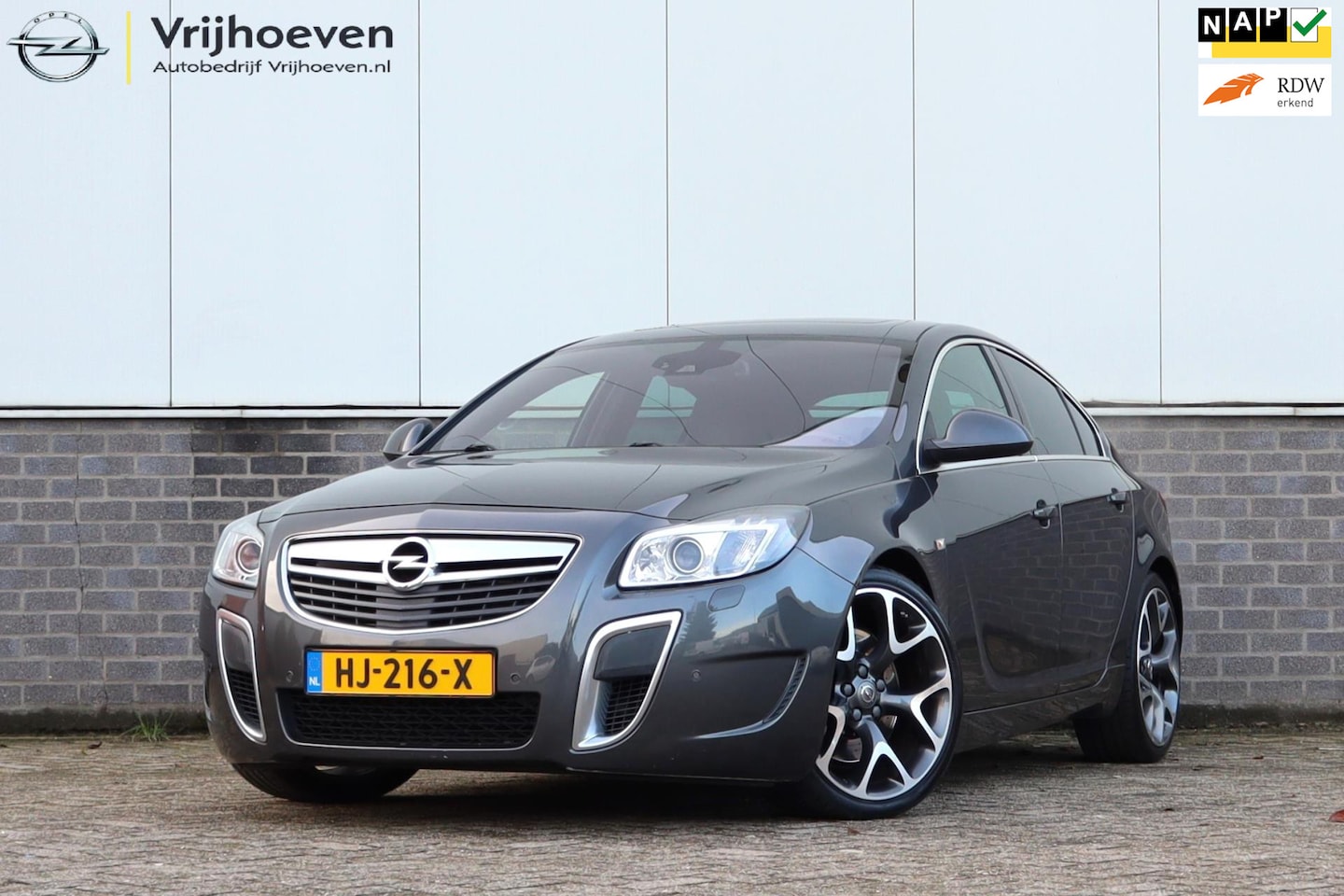 Opel Insignia - 2.8 T OPC 4x4 325pk Automaat - AutoWereld.nl