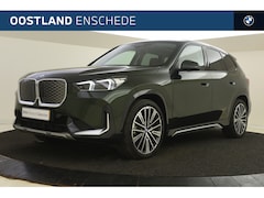 BMW iX1 - eDrive20 xLine / Panoramadak / Trekhaak / Adaptieve LED / Parking Assistant Plus / Sportst