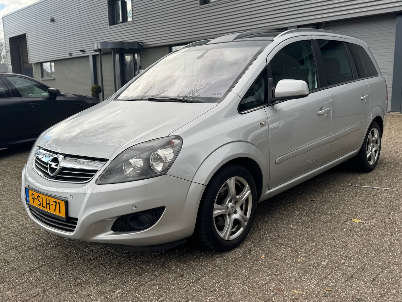 Opel Zafira - 1.8 Cosmo 1.8 Cosmo - AutoWereld.nl