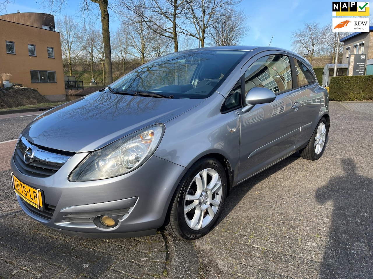 Opel Corsa - 1.4-16V Sport 1.4-16V Sport - AutoWereld.nl