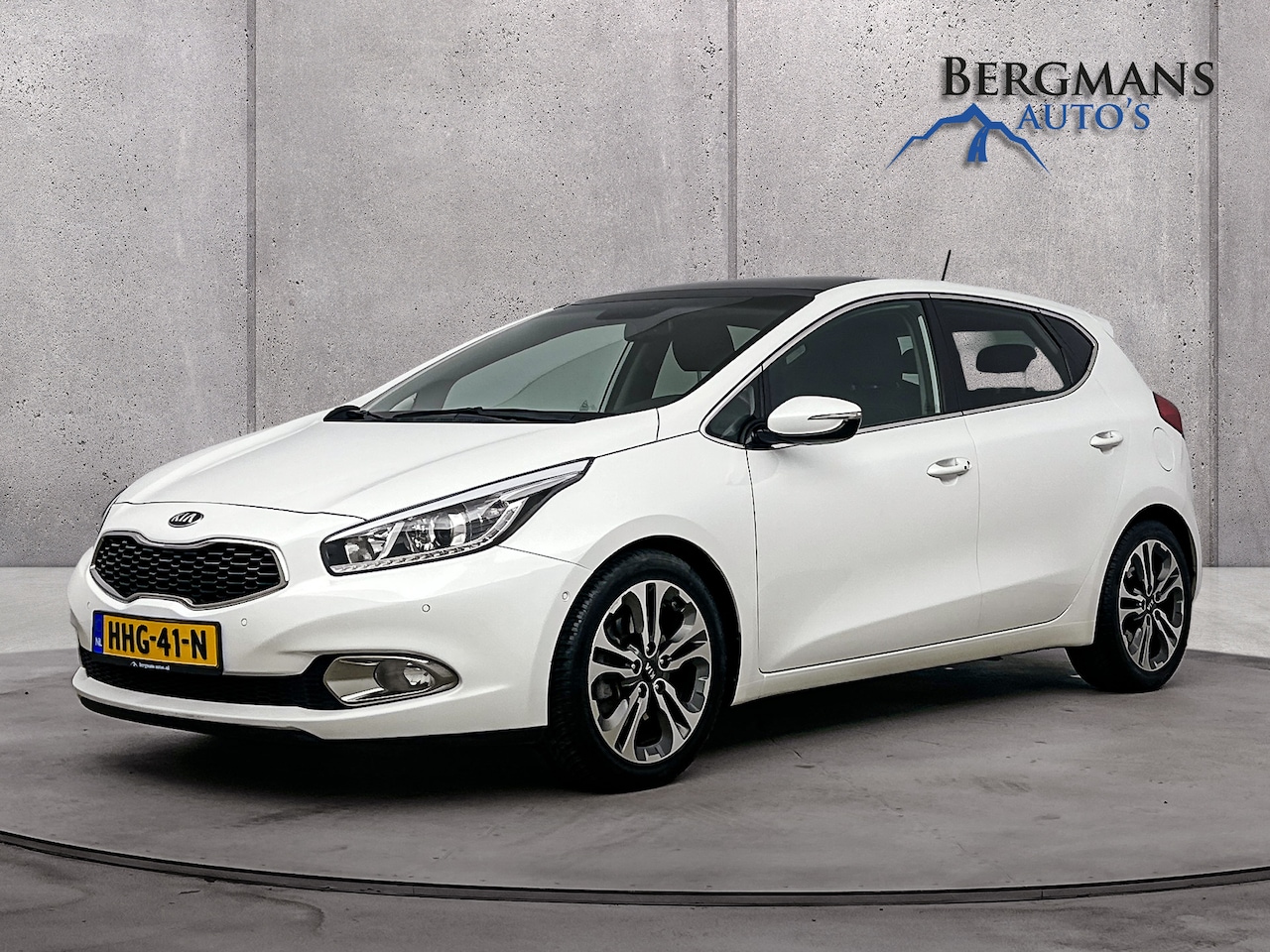 Kia Cee'd - 1.6 GDI Executive // 1e EIGENAAR // PANORAMA // AUTOMAAT // - AutoWereld.nl