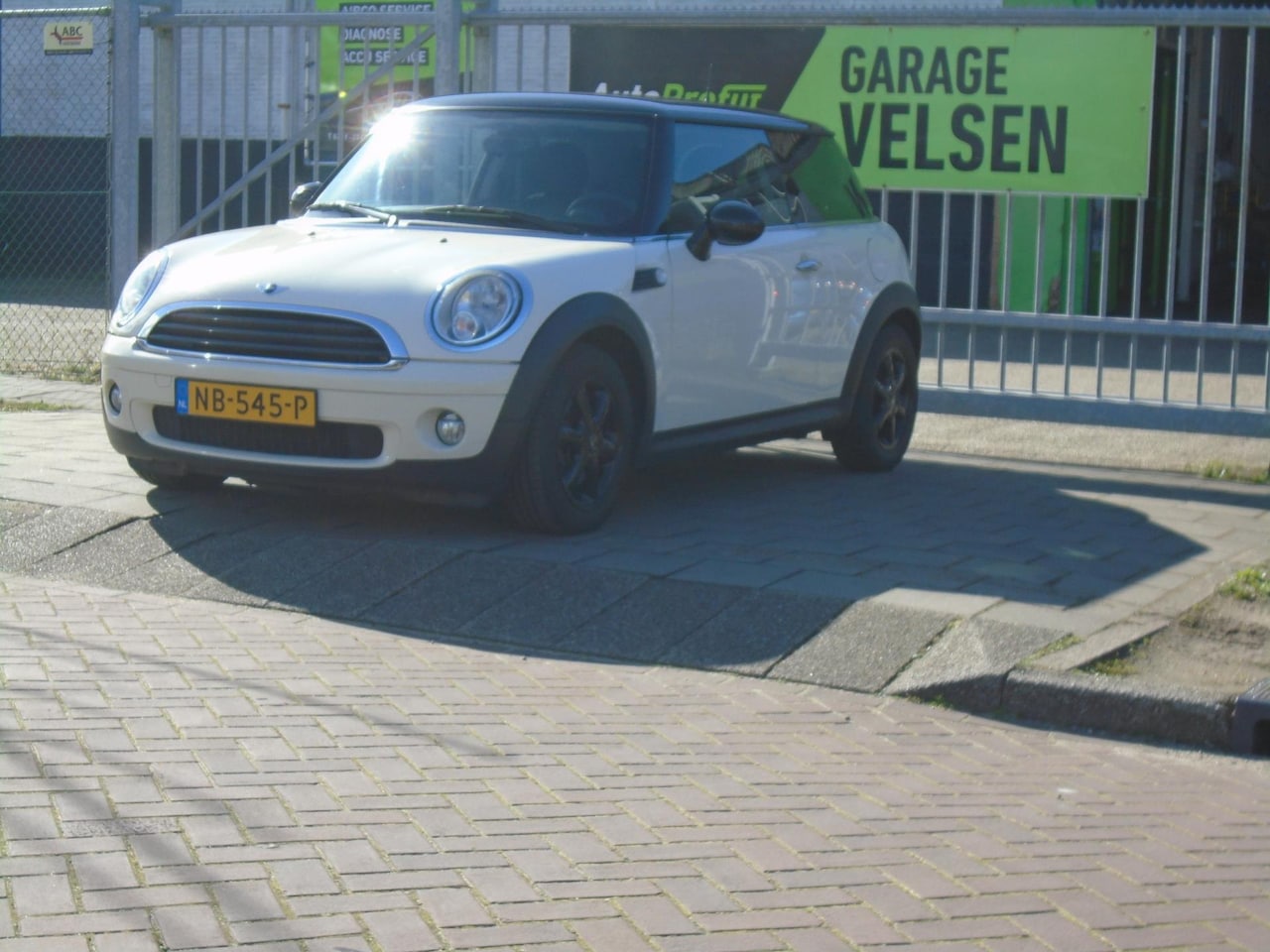 MINI One - Mini 1.4 Anniversary /AIRCO /PANORAMA DAK - AutoWereld.nl