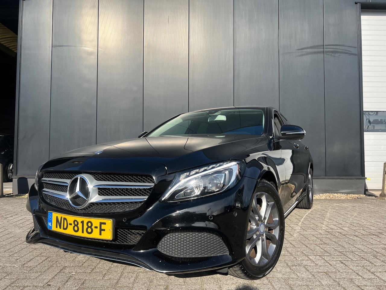 Mercedes-Benz C-klasse - 180 '17 Automaat/Navi/Lmv/Trekh/Nap - AutoWereld.nl