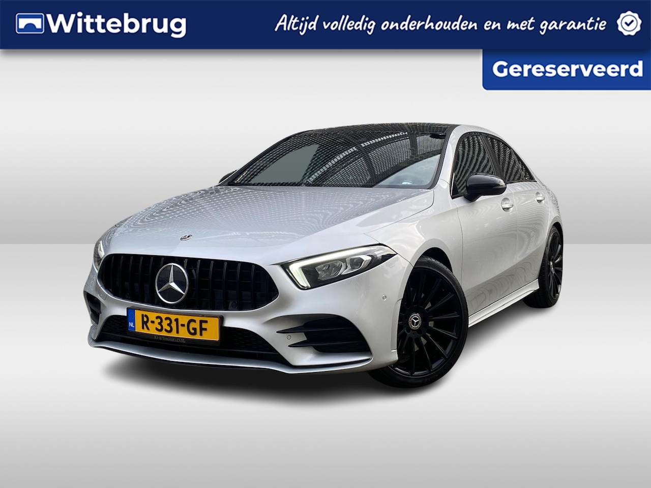 Mercedes-Benz A-klasse - 250 Premium Plus / Pano / Navigatie / Carplay / Stoelverwarming / Camera / Parkeersensoren - AutoWereld.nl