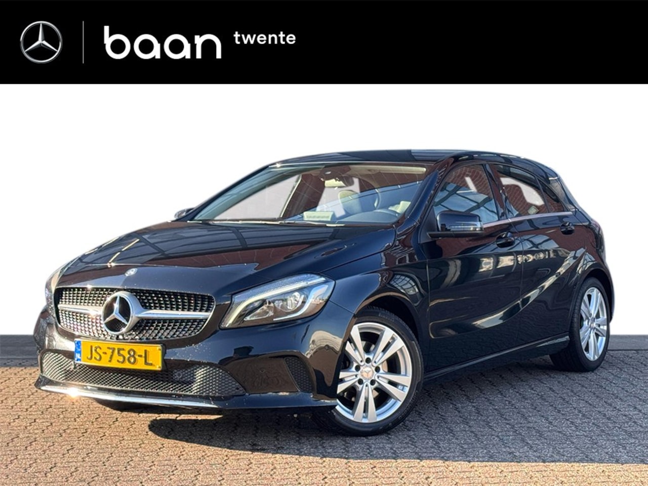 Mercedes-Benz A-klasse - A 160 Ambition Urban Automaat | Parkeerassistent | Navigatie | Airconditioning | High-perf - AutoWereld.nl