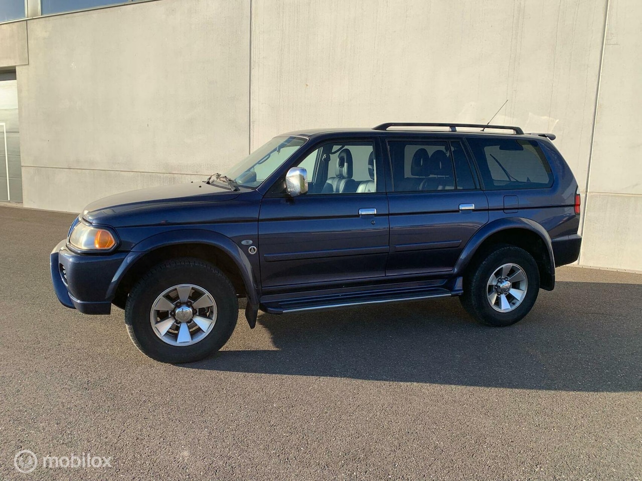 Mitsubishi Pajero Sport - 3.0 V6 4WD AUTOMAAT CRUISECONTROL - AutoWereld.nl