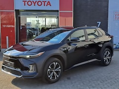 Toyota bZ4X - Active 71 kWh VOORRAADVOORDEEL DIRECT LEVERBAAR WARMTEPOMP 3-FASE LADEN 150 kW 18' LM-VELG