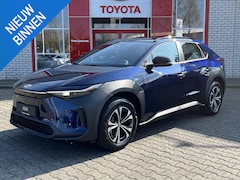 Toyota bZ4X - ACTIVE 71 kWh VOORRAAD VOORDEEL DIRECT LEVERBAAR WARMTEPOMP 3-FASE LADEN 150 kW 18' LM-VEL