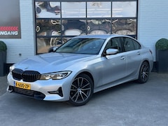 BMW 3-serie - 320i High Executive - Ambiance - Carplay