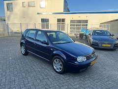 Volkswagen Golf - 1.4-16V Ocean