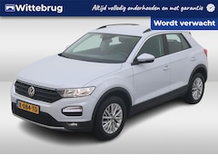 Volkswagen T-Roc - 1.0 TSI 110pk Style / Navigatie / Donker glas/ PDC / 16" LMV