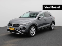 Volkswagen T-Roc - 1.0 TSI Life | Airco | Apple carplay | Parkeersensoren Voor/Achter | LED | Camera | 17 Inc