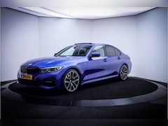 BMW 3-serie - 330iA M-SPORT Edition SCHUIFDAK | HARMAN KARDON | HEAD UP | MEMORY | CAMERA | STUUR+STOELV