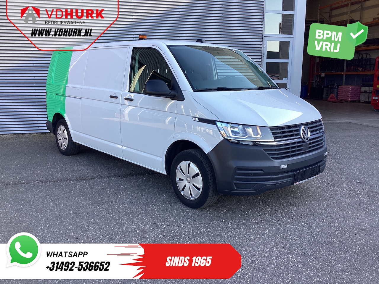 Volkswagen Transporter - 2.0 TDI 150 pk Aut. L2 Standkachel/ Stoelverw./ Omvormer/ Inrichting/ Carplay/ Camera/ PDC - AutoWereld.nl