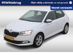 Skoda Fabia - 1.0 TSI 95pk Style / Navigatie / Clima / Donker Glas / Parkeersensoren / 15" LMV