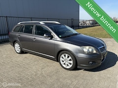 Toyota Avensis Wagon - 1.8 VVTi Luna Business