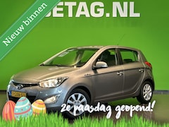 Hyundai i20 - 1.2i i-Deal