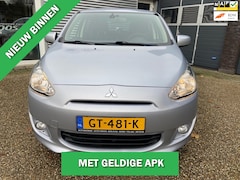 Mitsubishi Space Star - 1.0 Bright lage km std met airco winterbanden afstd bediening