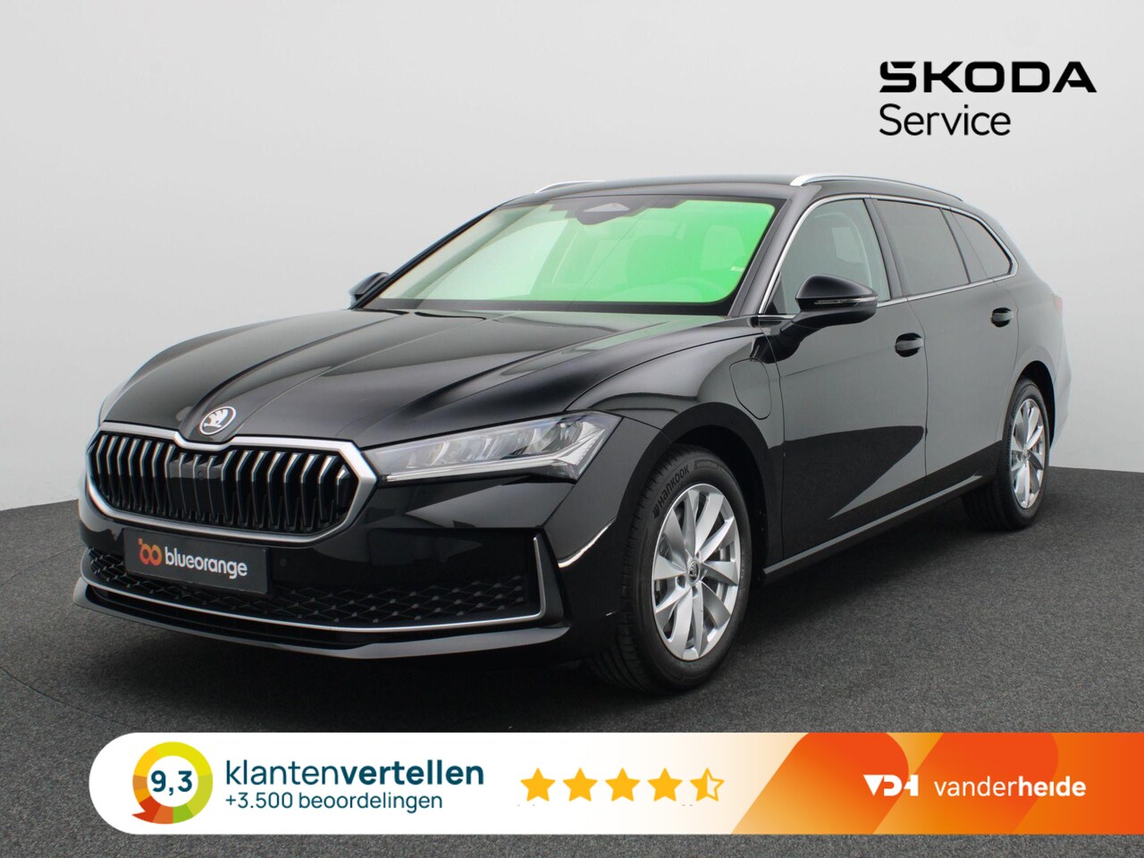 Skoda Superb Combi - 1.5 TSI PHEV Business Edition 204PK DSG full led, trekhaak, adaptive cruise met travel ass - AutoWereld.nl