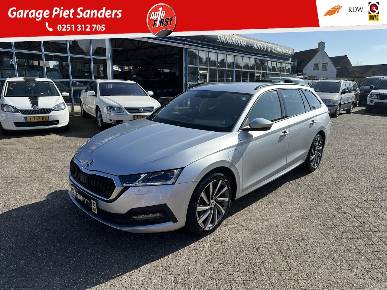 Skoda Octavia Combi - 1.4 TSI iV PHEV I Stoel/Stuur verw. I Adap. cruise I 18" Velgen I Zeer nette Auto I - AutoWereld.nl