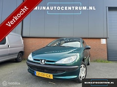 Peugeot 206 - 1.6 XT / NAP / 1 JAAR APK