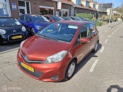 Toyota Yaris - 1.0 VVT-i Aspiration, navigatie, camera,