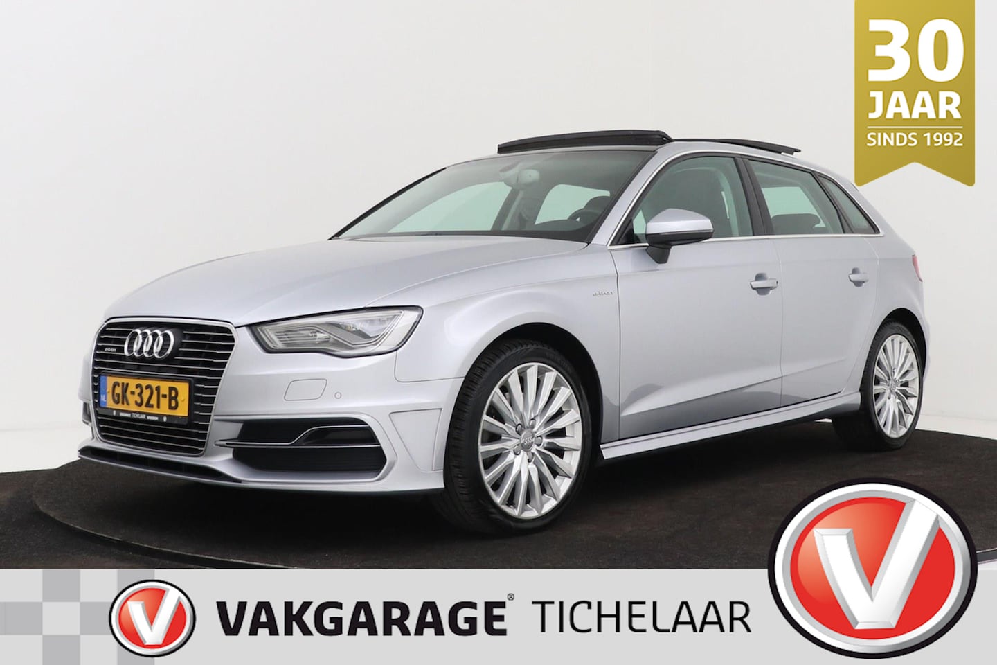 Audi A3 Sportback - 1.4 e-tron PHEV Ambition Pro Line plus| Panoramadak | Navigatie | Keyless | Sportstoelen | - AutoWereld.nl