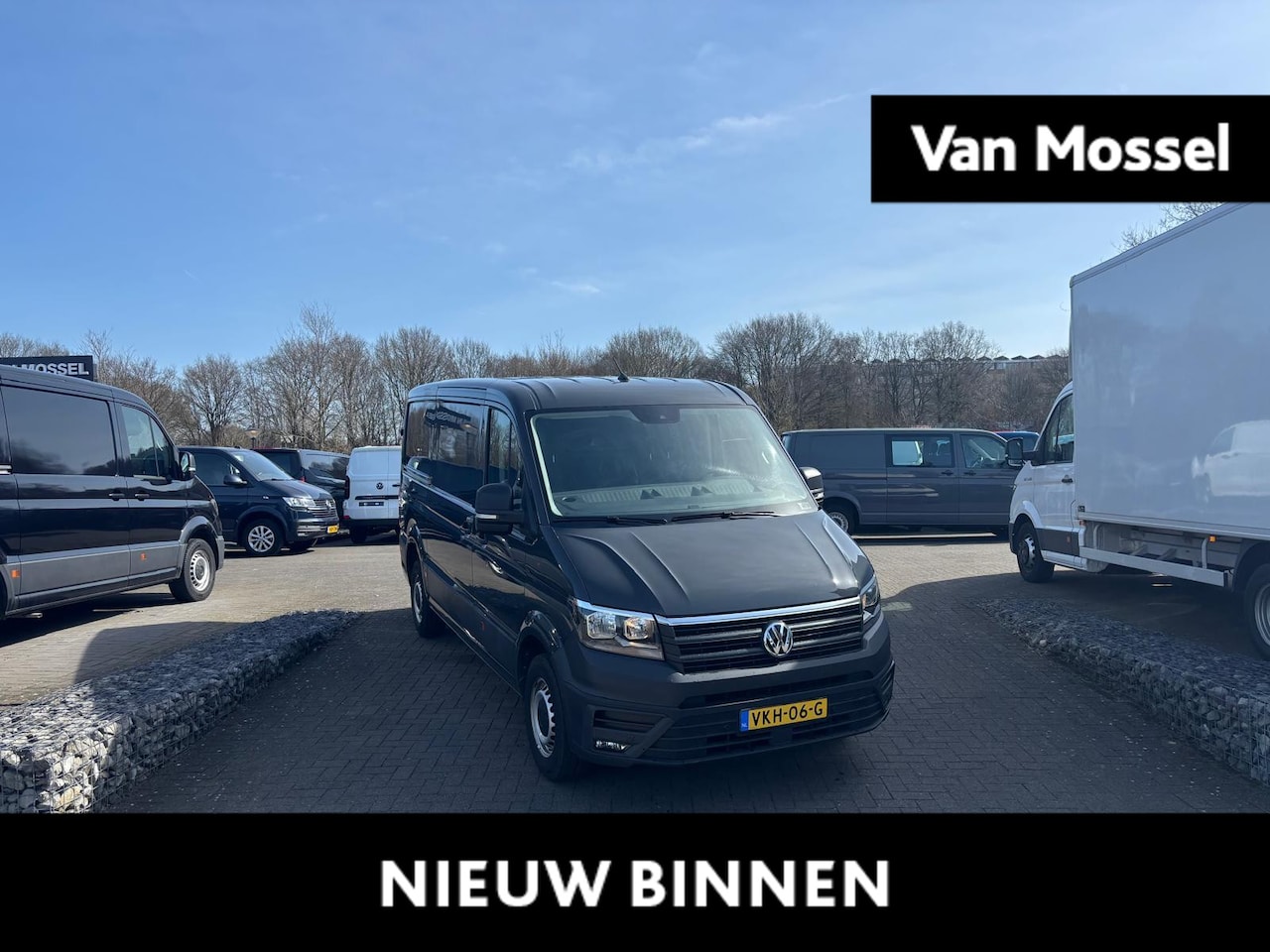 Volkswagen Crafter - 35 2.0 TDI L3H2 Highline | Camera | Parkeerhulp voor + achter | Navigatie | Cruise control - AutoWereld.nl