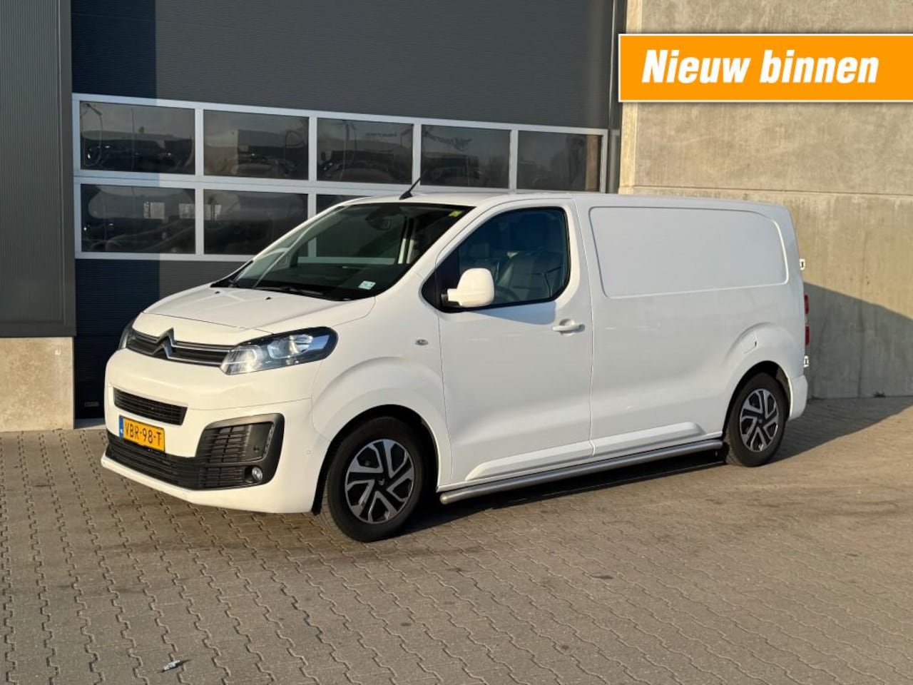 Citroën Jumpy - 2.0 BlueHDI 180 pk L2 - AutoWereld.nl