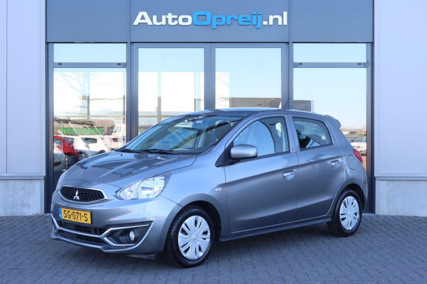 Mitsubishi Space Star - 1.0 Cool+ 5drs. Airco 5drs. - AutoWereld.nl