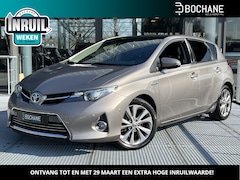 Toyota Auris - 1.8 Hybrid Executive | Trekhaak | Panoramadak | Camera | Stoelverwarming | Navi | Parkeers